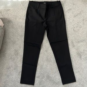 Loft Size 4 Black Skinny Dress Pants